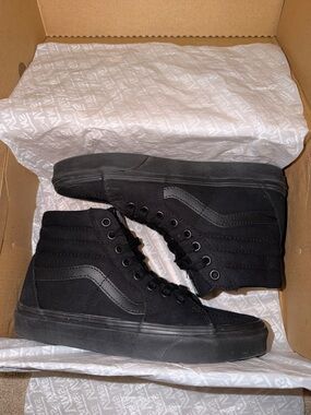 Vans Men’s Sk8-Hi High-Top Sneakers - Black